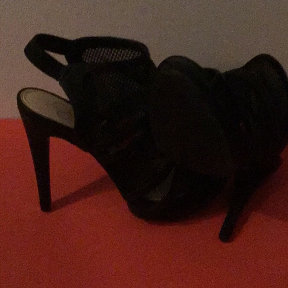 Shoes - Picture 3 of 3